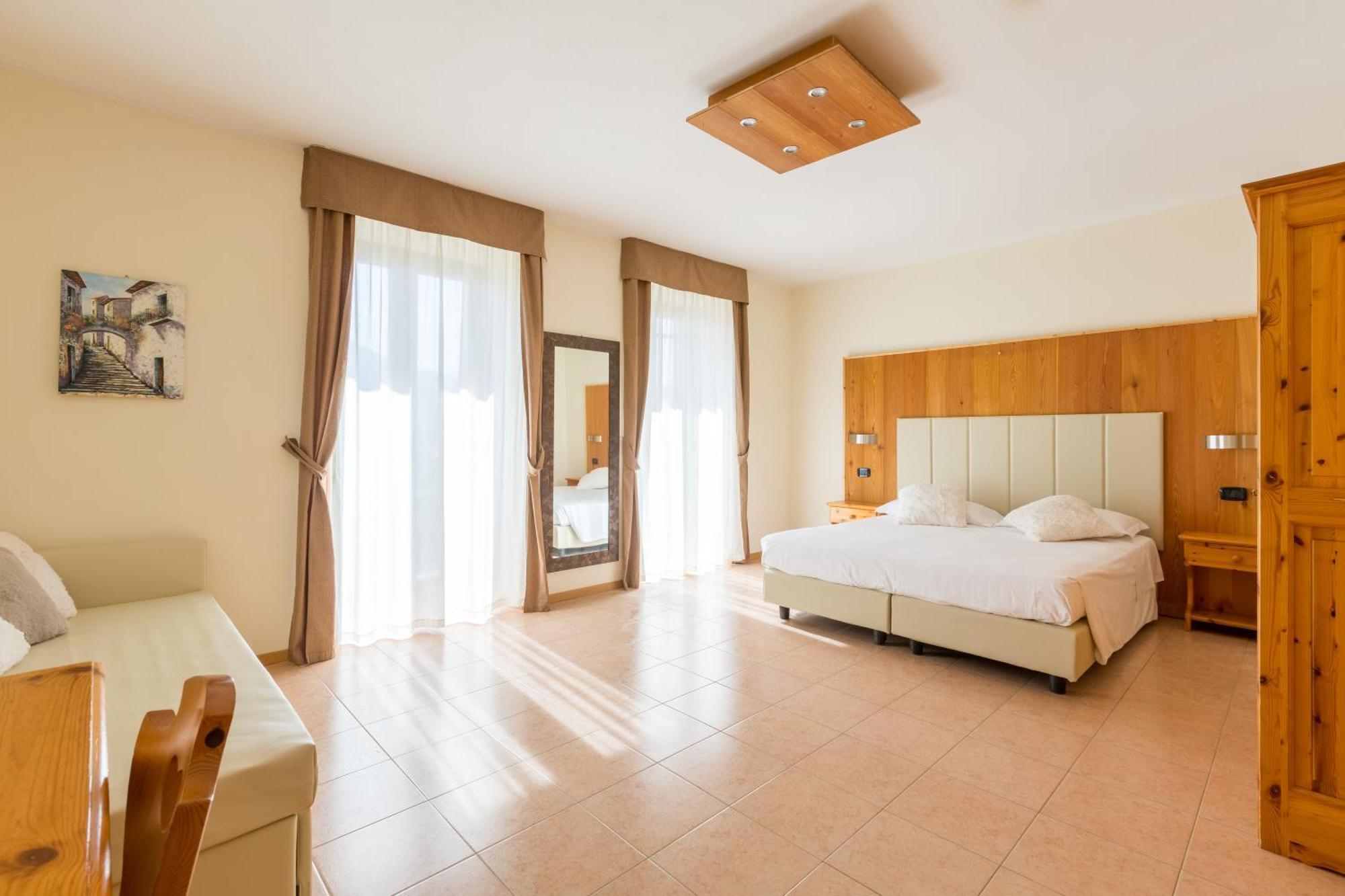 Agritur Eden Marone Villa Riva del Garda Exterior photo