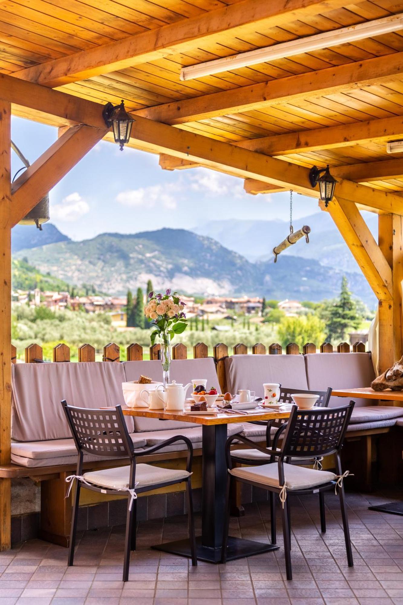 Agritur Eden Marone Villa Riva del Garda Exterior photo